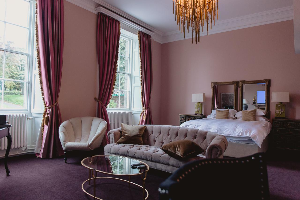 Haigh Hall Hotel Wigan Eksteriør bilde