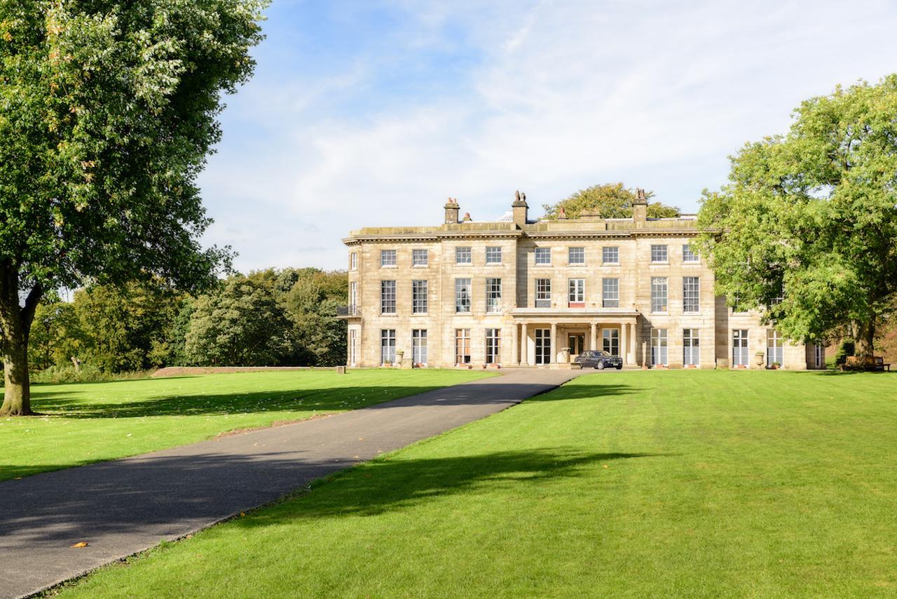 Haigh Hall Hotel Wigan Eksteriør bilde
