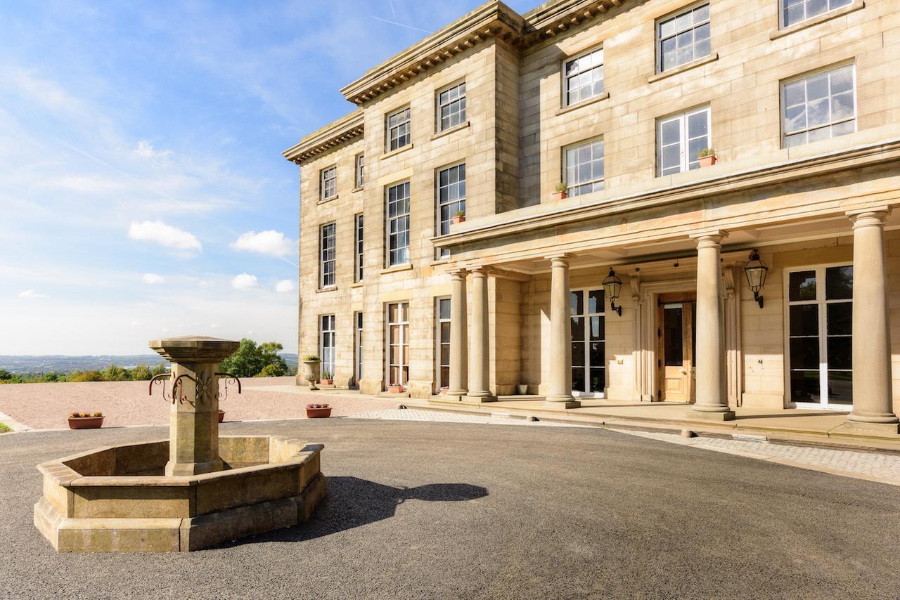 Haigh Hall Hotel Wigan Eksteriør bilde